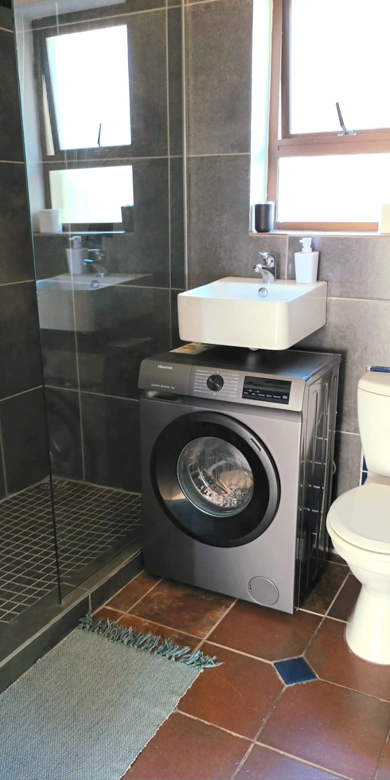 To Let 2 Bedroom Property for Rent in Wavecrest Eastern Cape